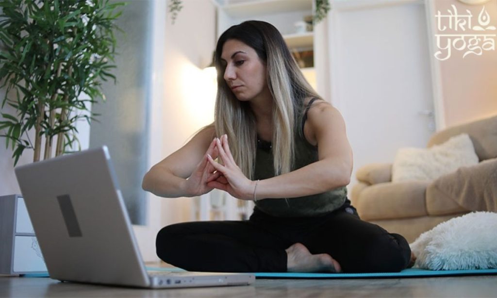 instruktorka željka zdravković na online času joge